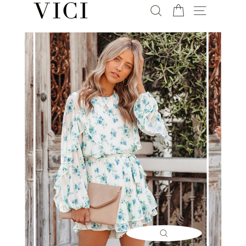 VICI I can fly floral ruffle romper